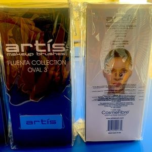 Brand New, Artis Oval 3 make brush